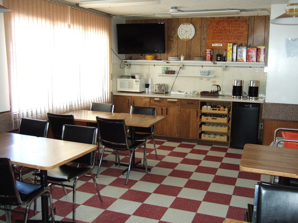 Wild Rose Inn Vegreville Exterior photo