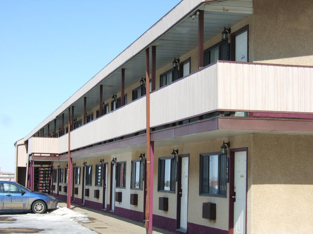 Wild Rose Inn Vegreville Exterior photo
