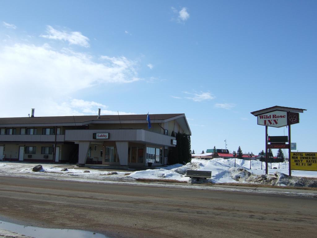 Wild Rose Inn Vegreville Exterior photo